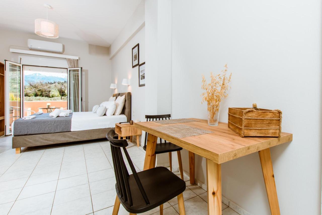 Koulouris Apartments & Studios Каливес Экстерьер фото
