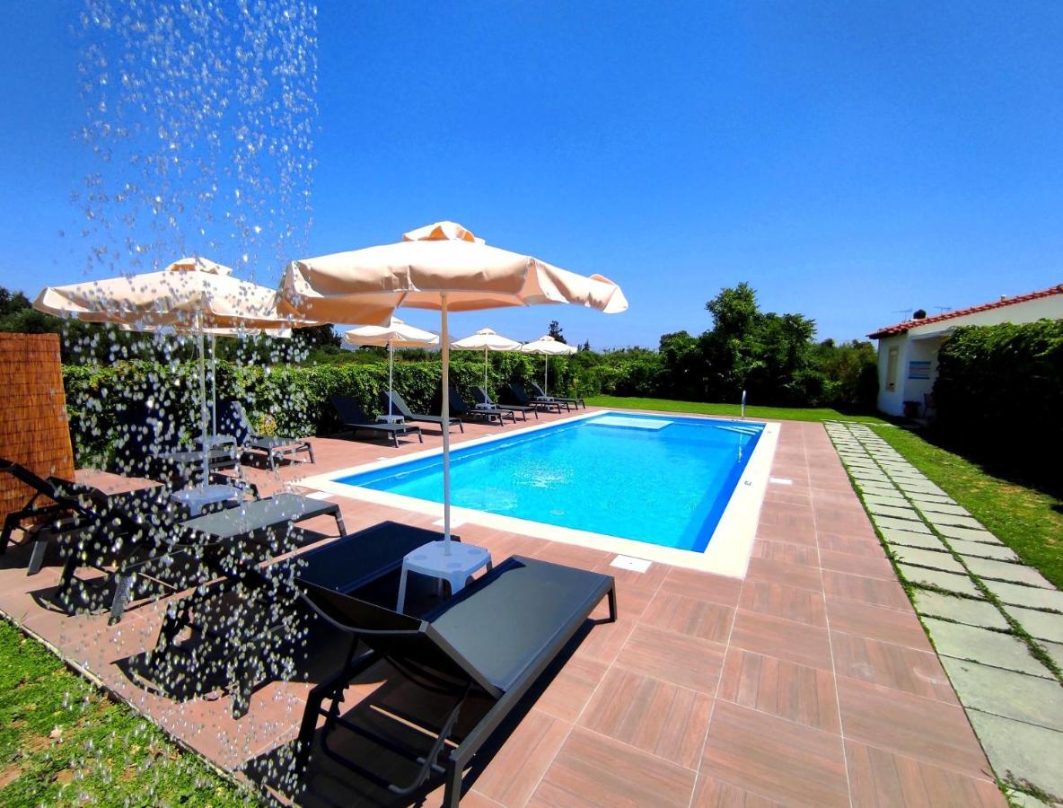 Koulouris Apartments & Studios Каливес Экстерьер фото